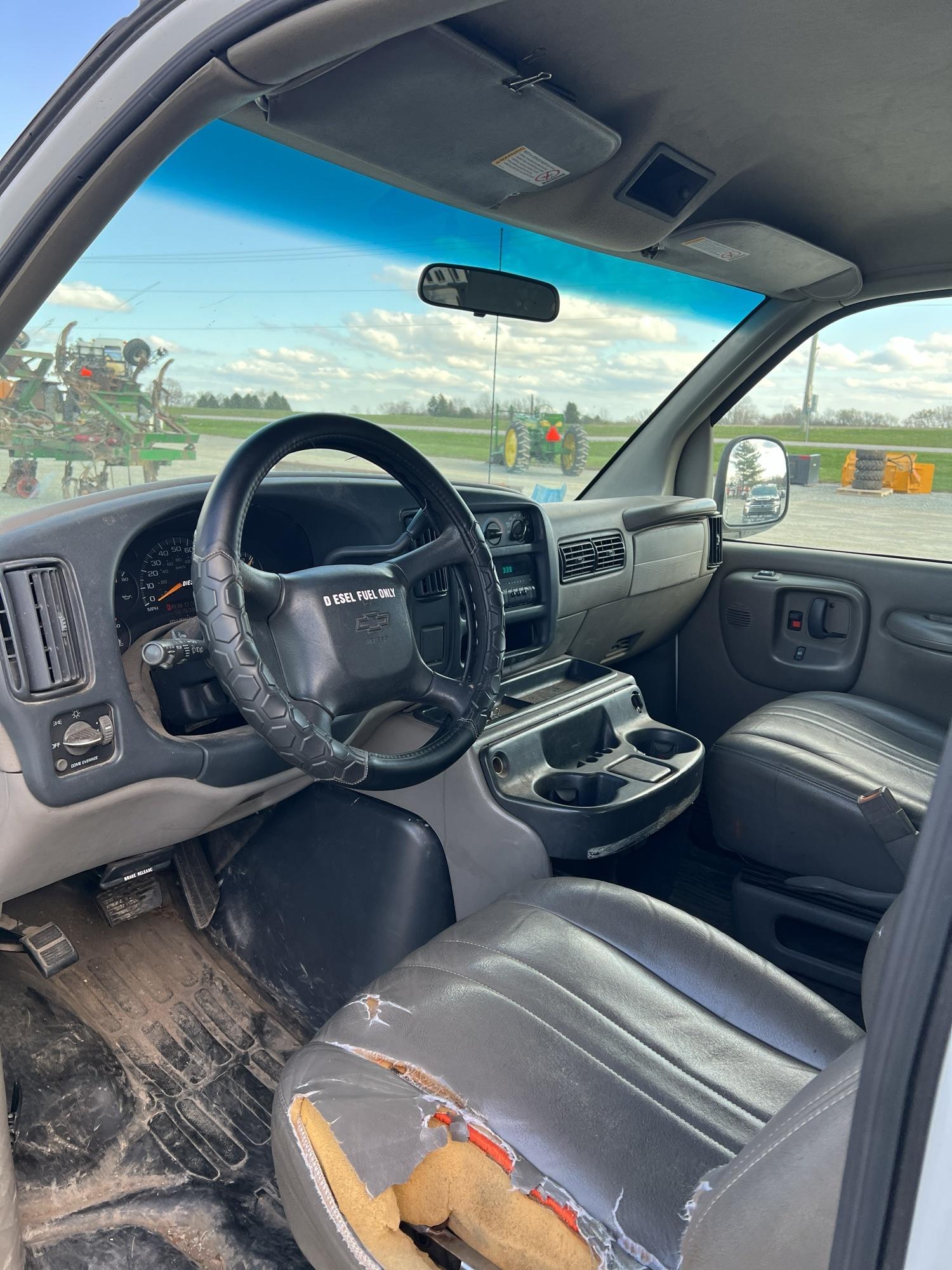 2000 Chevy Express Van, Diesel, Runs and Drives, 121,639 Miles, has title, VIN 1GCHG35F4Y1246276 - A