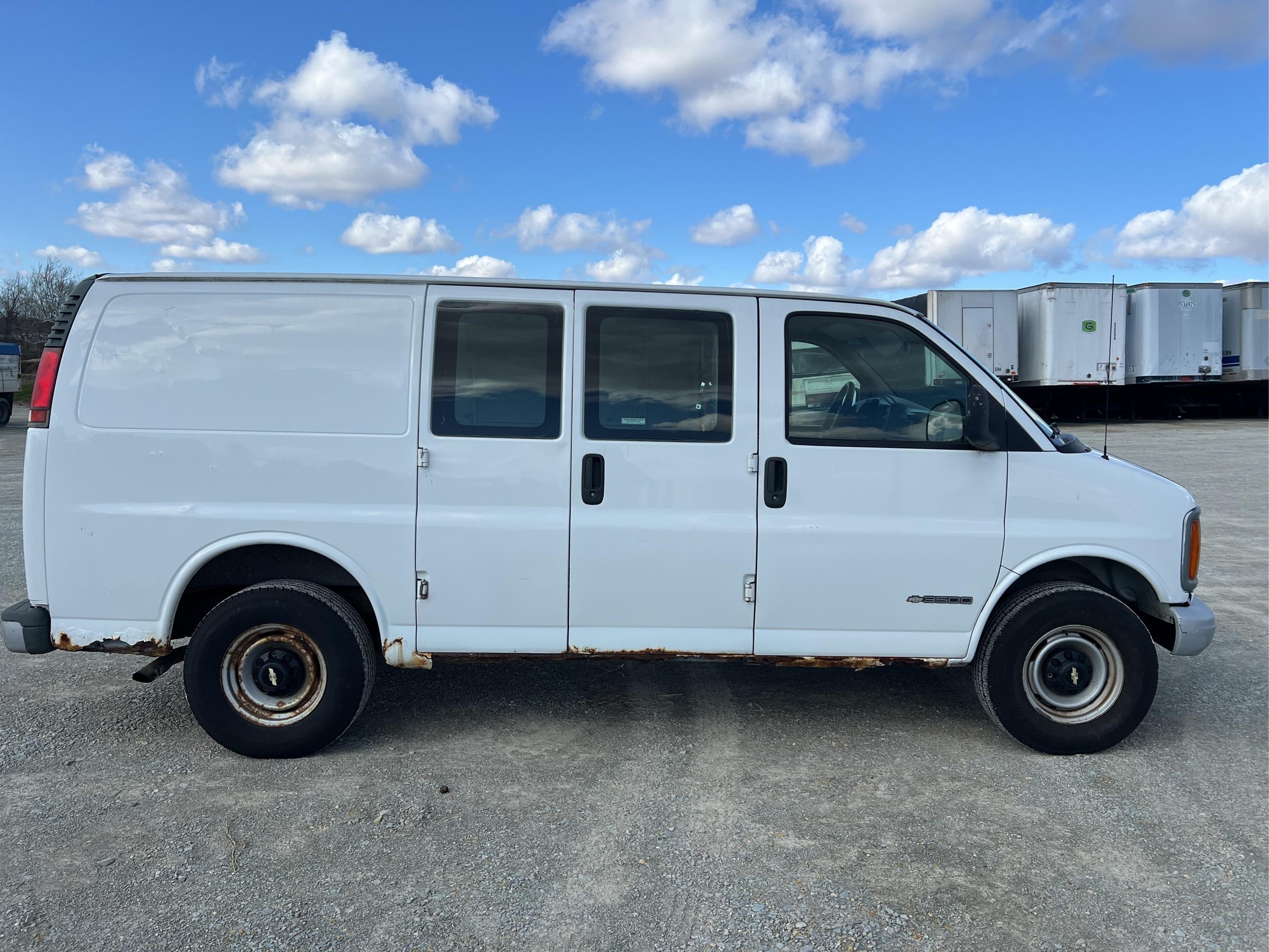 2000 Chevy Express Van, Diesel, Runs and Drives, 121,639 Miles, has title, VIN 1GCHG35F4Y1246276 - A