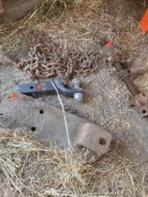 Hitch and Chain Assortment with Metal Components