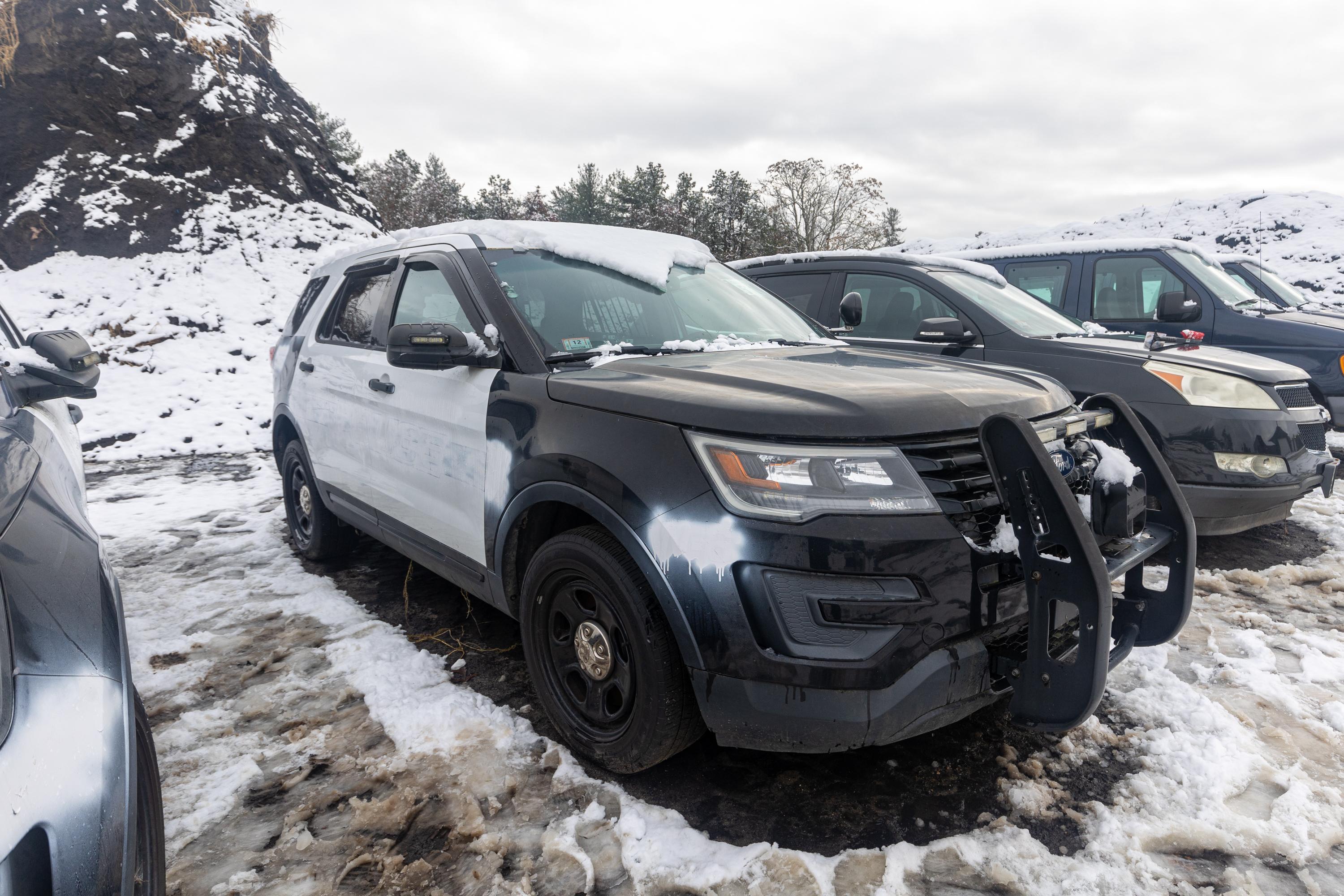 2017 Ford Police Interceptor Utility (6 Cylinders R 3.7L MFI FFV DOHC 227 CID). VIN: 1FM5K8AR7HGA357