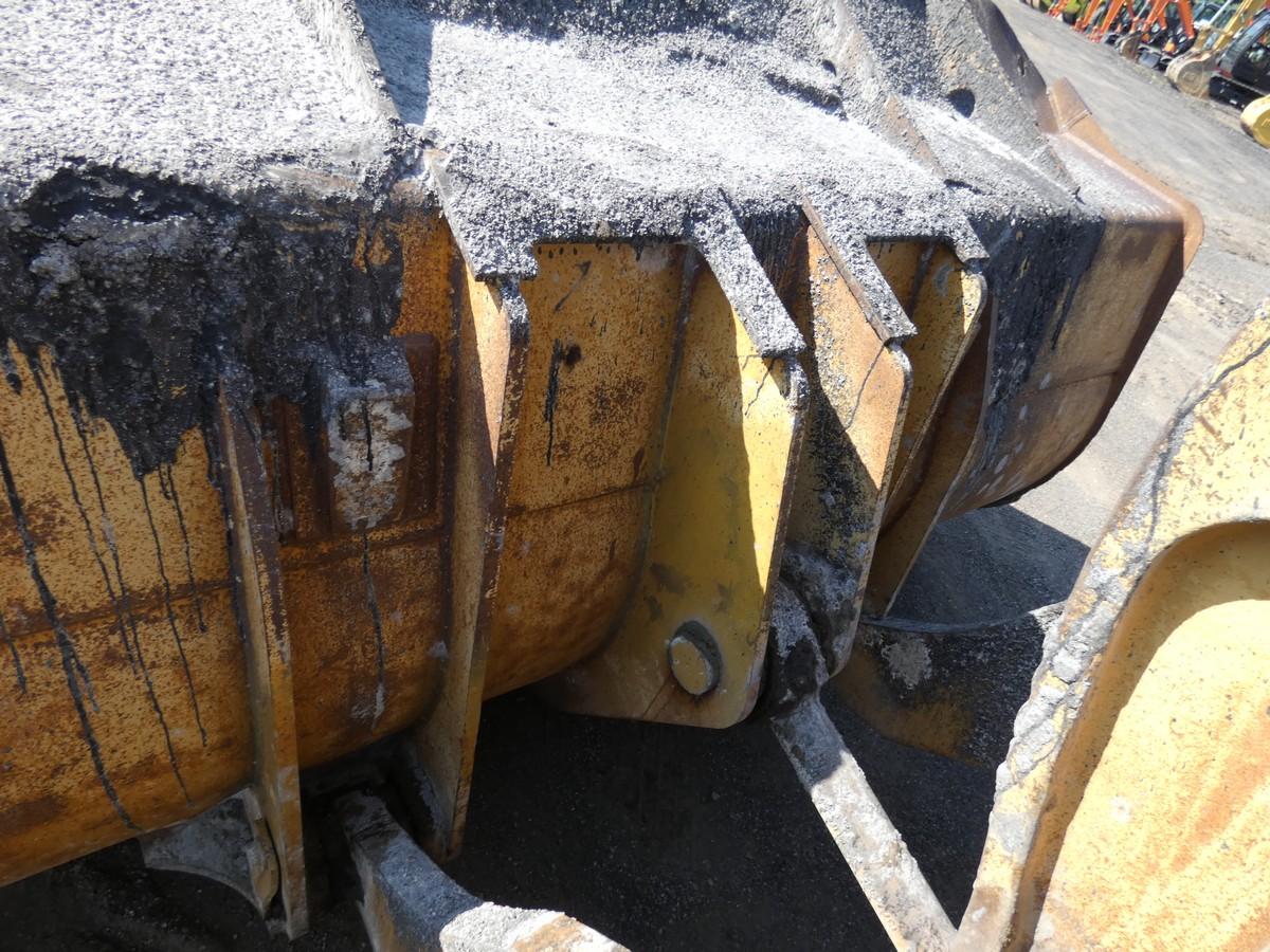 *2002 Caterpillar 966G Rubber Tired Loader, SN:3SW01521, EROPS w/ Air, GP B