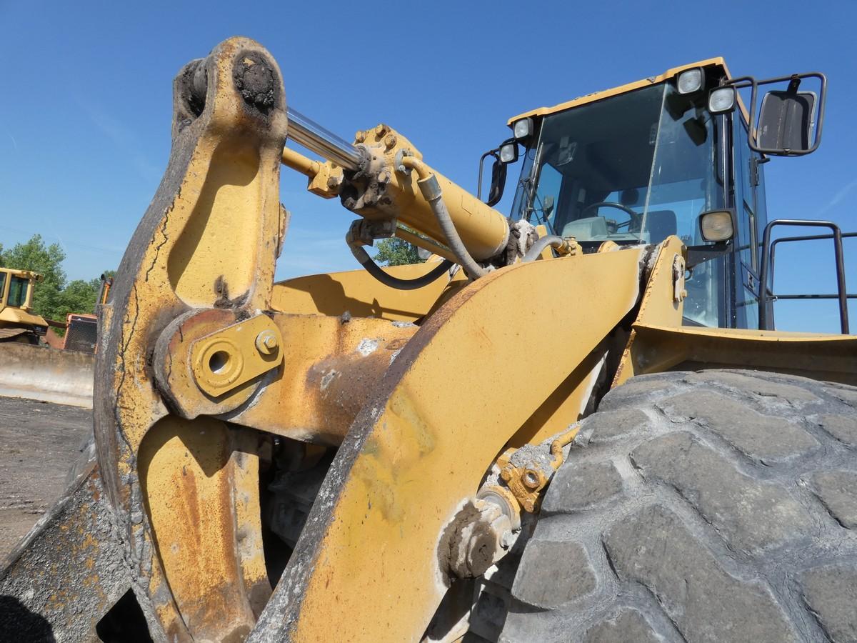 *2002 Caterpillar 966G Rubber Tired Loader, SN:3SW01521, EROPS w/ Air, GP B