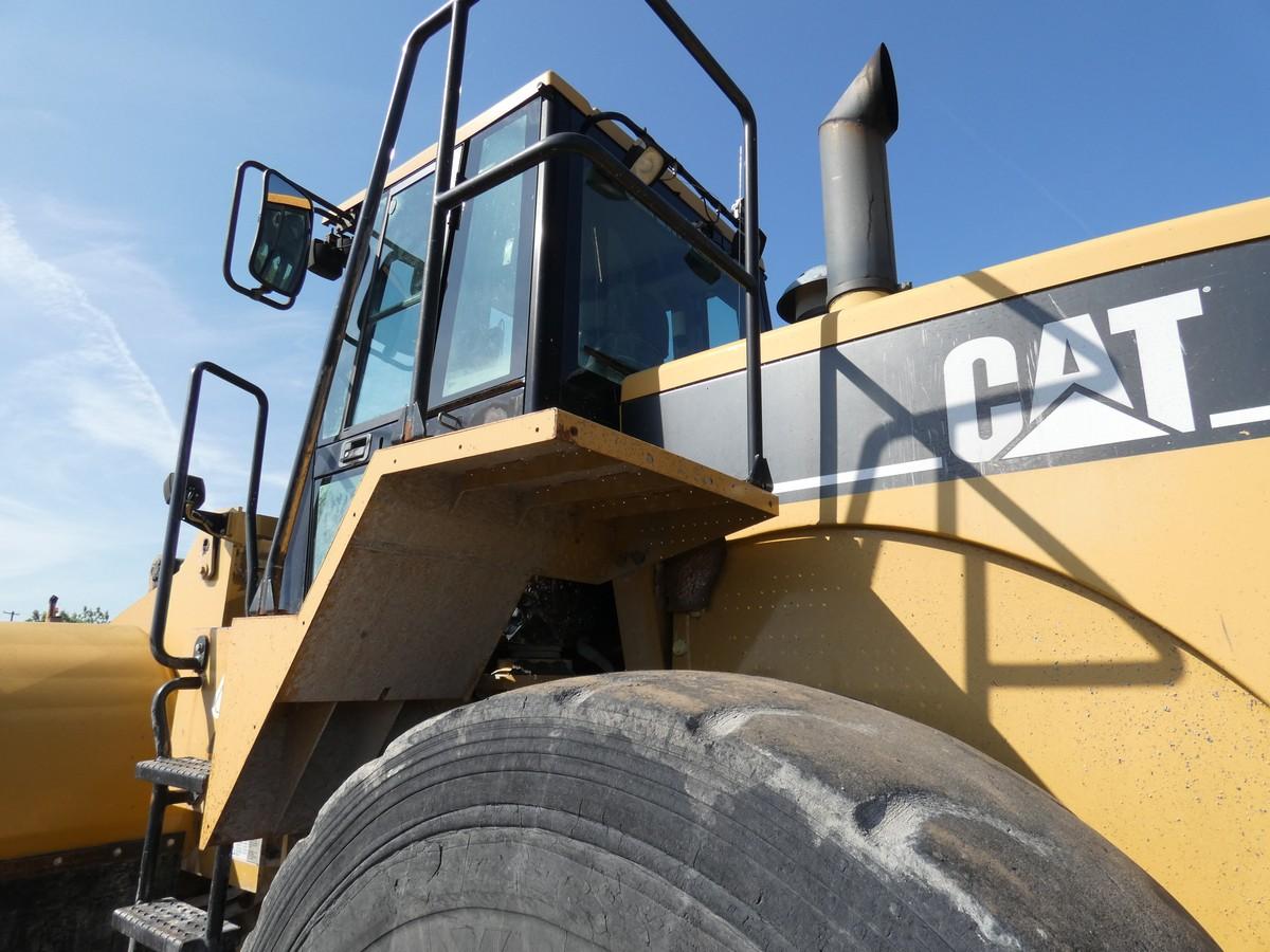 *2002 Caterpillar 966G Rubber Tired Loader, SN:3SW01521, EROPS w/ Air, GP B