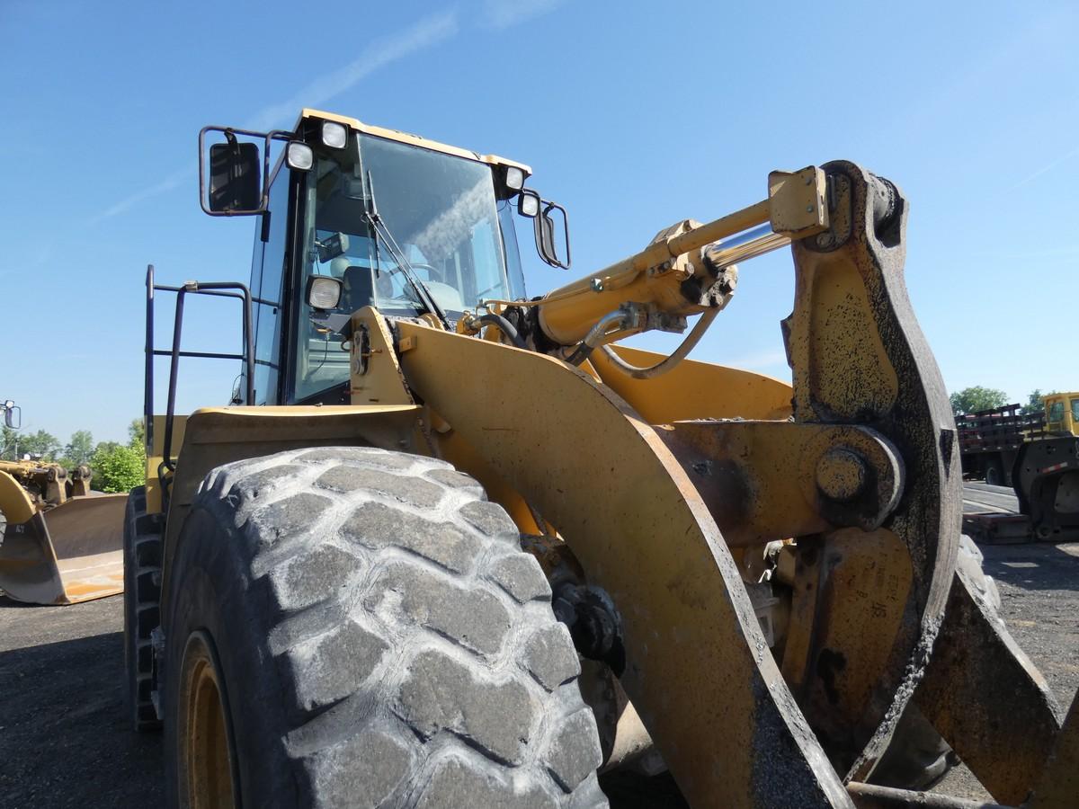 *2002 Caterpillar 966G Rubber Tired Loader, SN:3SW01521, EROPS w/ Air, GP B