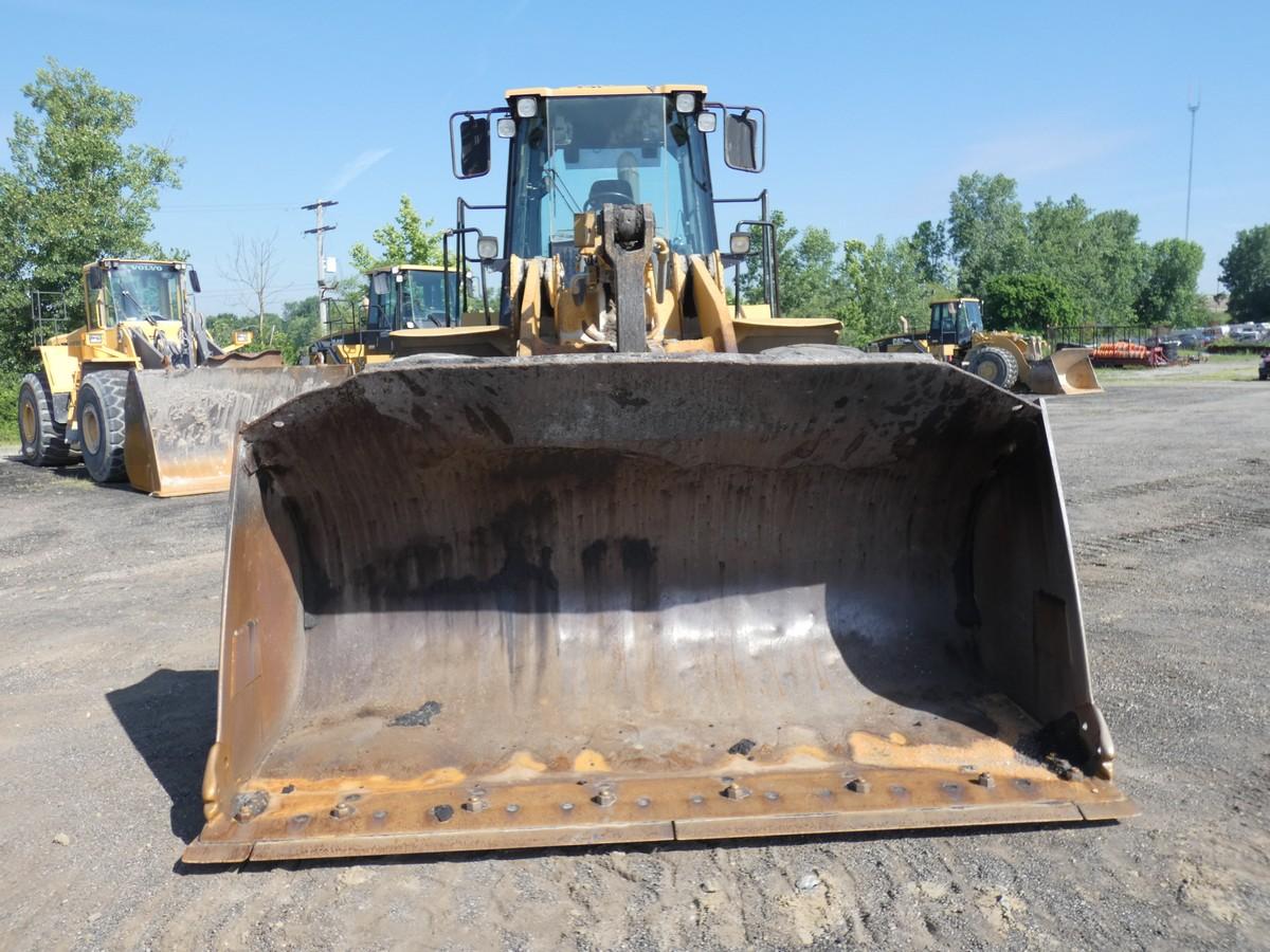 *2002 Caterpillar 966G Rubber Tired Loader, SN:3SW01521, EROPS w/ Air, GP B