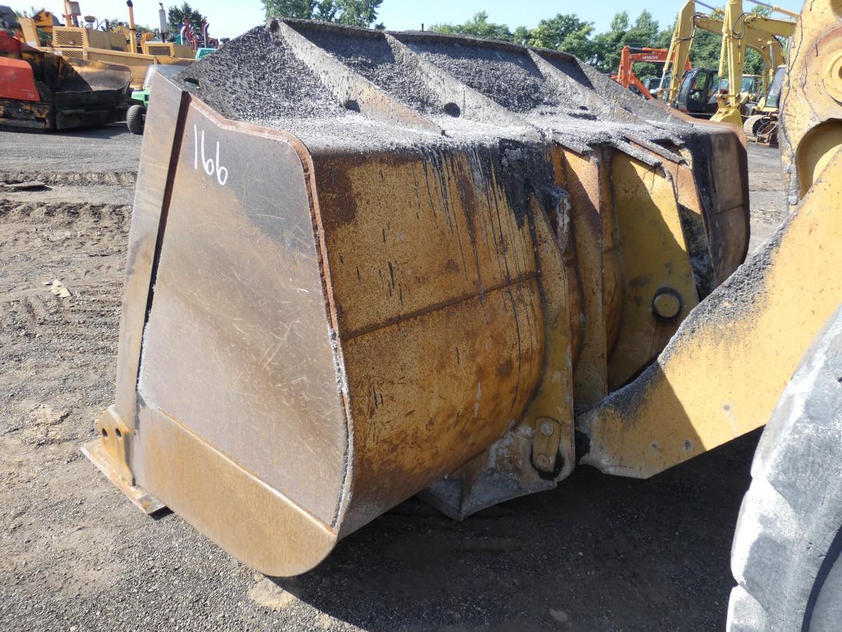 *2002 Caterpillar 966G Rubber Tired Loader, SN:3SW01521, EROPS w/ Air, GP B