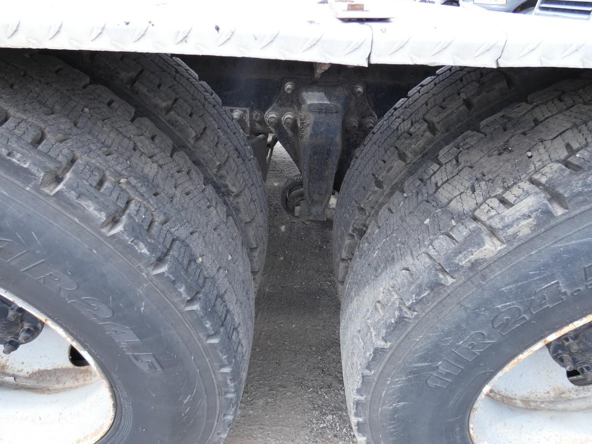 2006 Sterling AT9500 Tandem Truck Tractor, SN:2FWJA3DE56AV41342, Cat C13 43