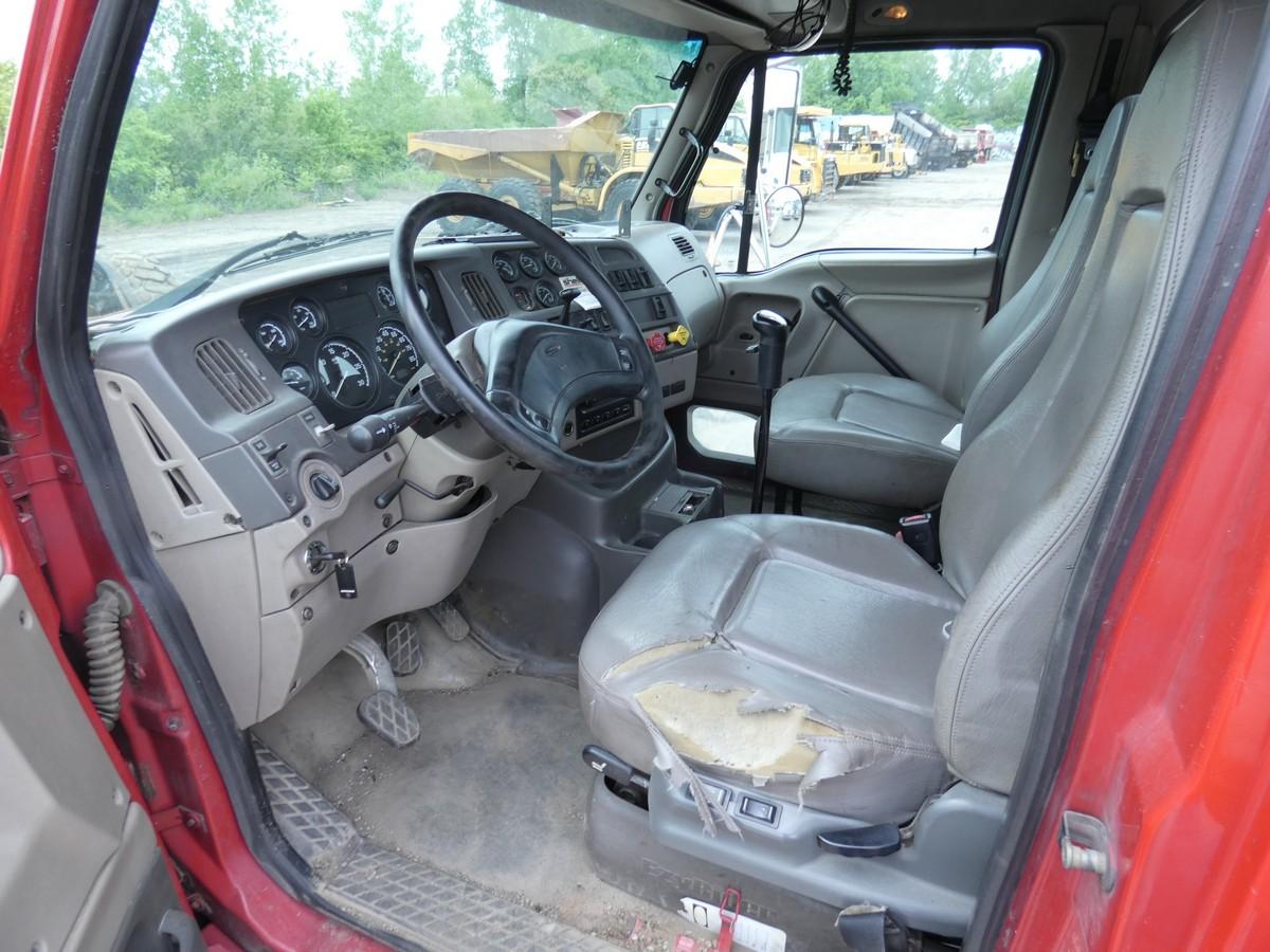 2006 Sterling AT9500 Tandem Truck Tractor, SN:2FWJA3DE56AV41342, Cat C13 43