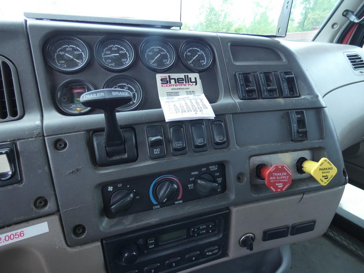 2006 Sterling AT9500 Tandem Truck Tractor, SN:2FWJA3DE56AV41342, Cat C13 43