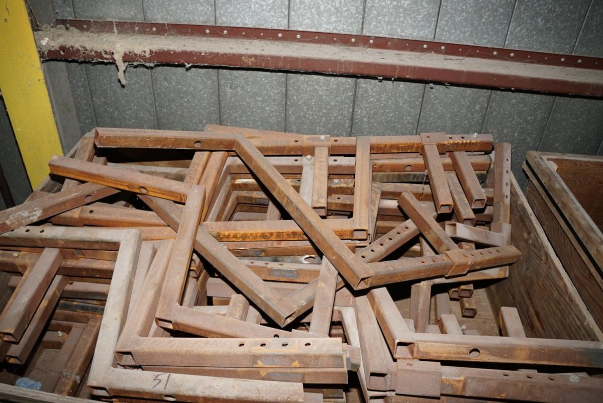 (50) Bidwell Rail Brackets (by the piece 50*bid)