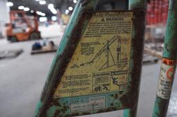 Hand Powered Hoist