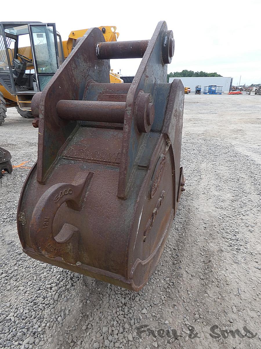 24'' PC220 Bucket