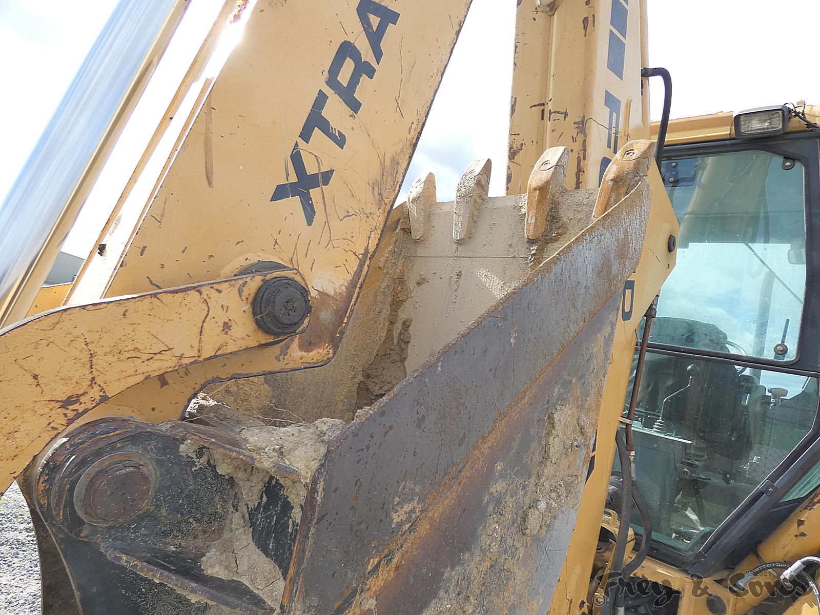 Ford 555D 4x4 Tractor Loader Backhoe, SN:A438878, EROPS, Ext. hoe, Reads 16