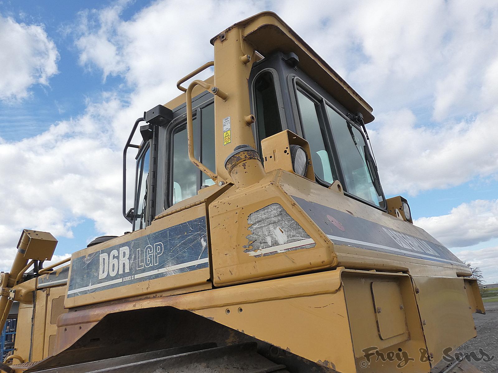 2003 Caterpillar D6R LGP Dozer, SN:ADE00314, EROPS, Straight Blade w/ Tilt,