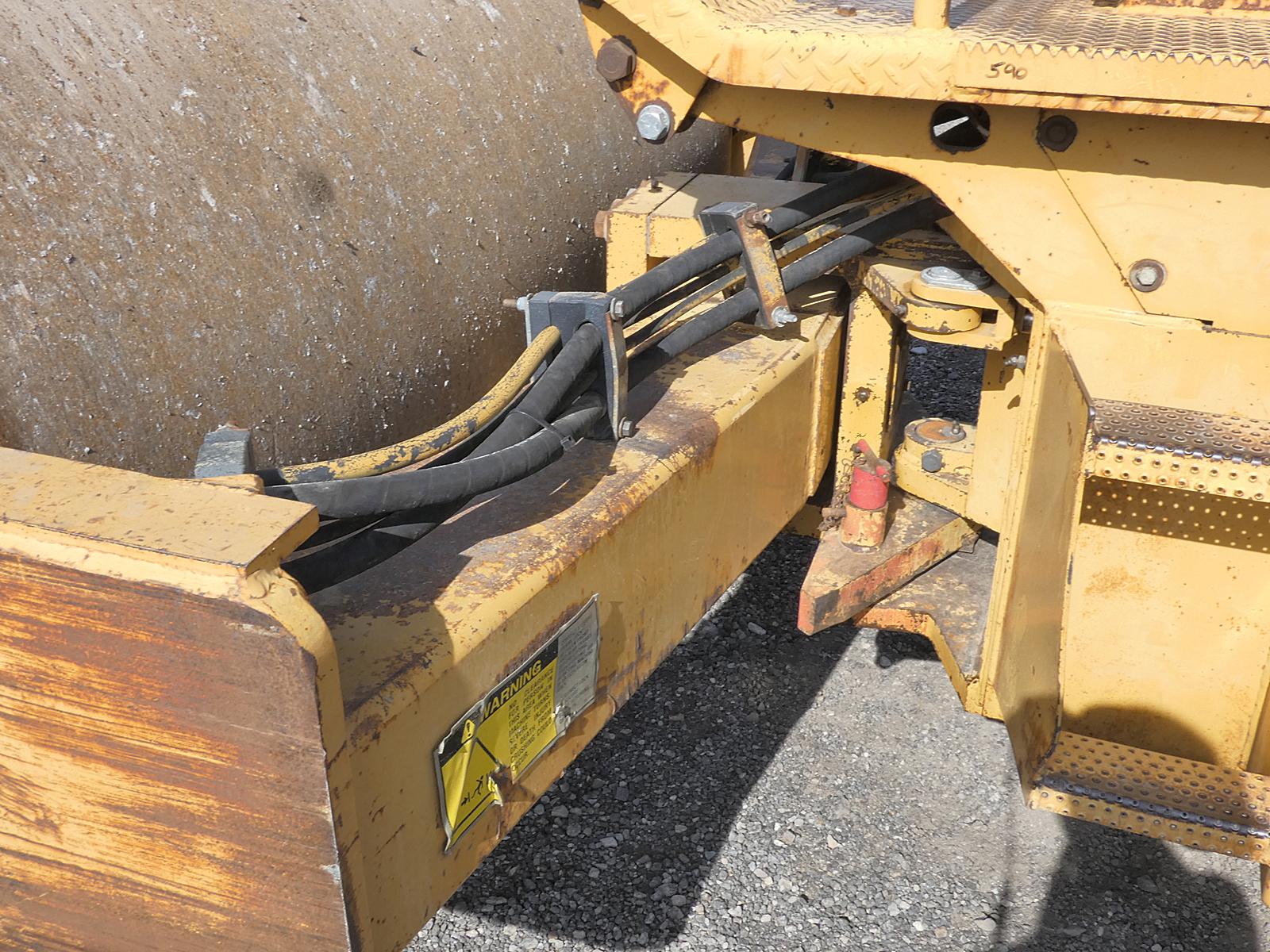 1999 Caterpillar CP563C Smooth Compactor, SN:4KN00275, ROPS,84'' Smooth Dru