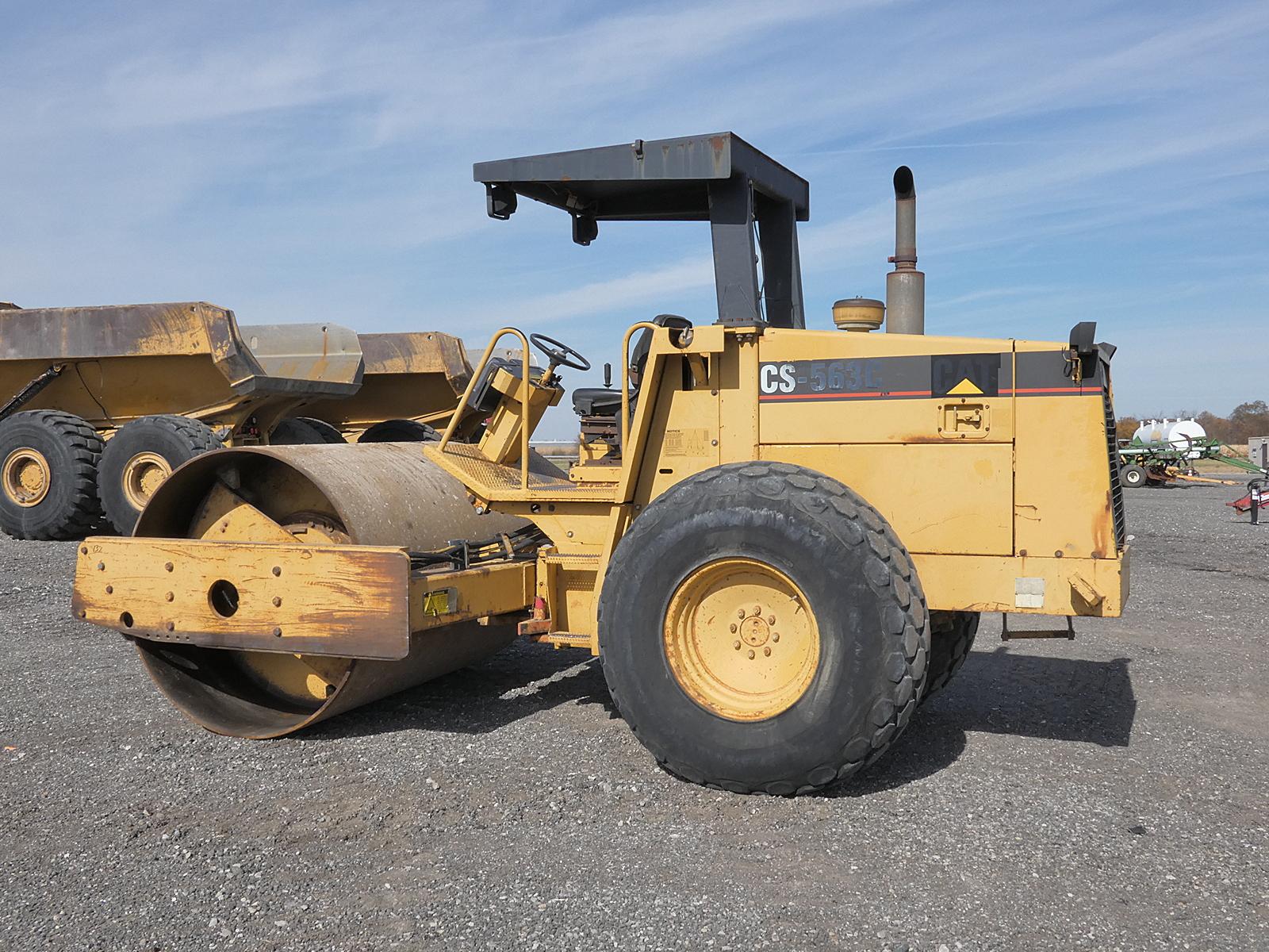1999 Caterpillar CP563C Smooth Compactor, SN:4KN00275, ROPS,84'' Smooth Dru