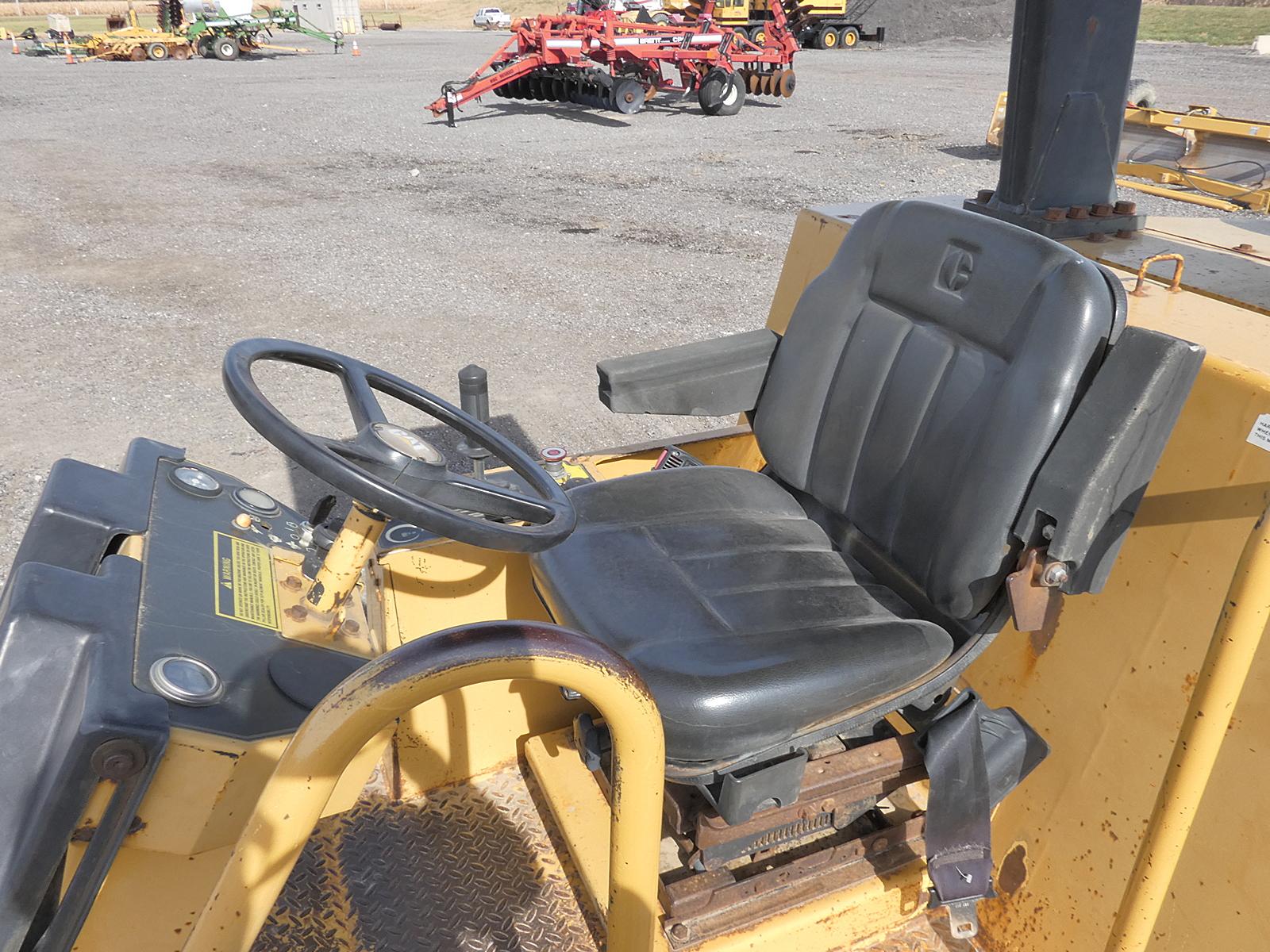 1999 Caterpillar CP563C Smooth Compactor, SN:4KN00275, ROPS,84'' Smooth Dru