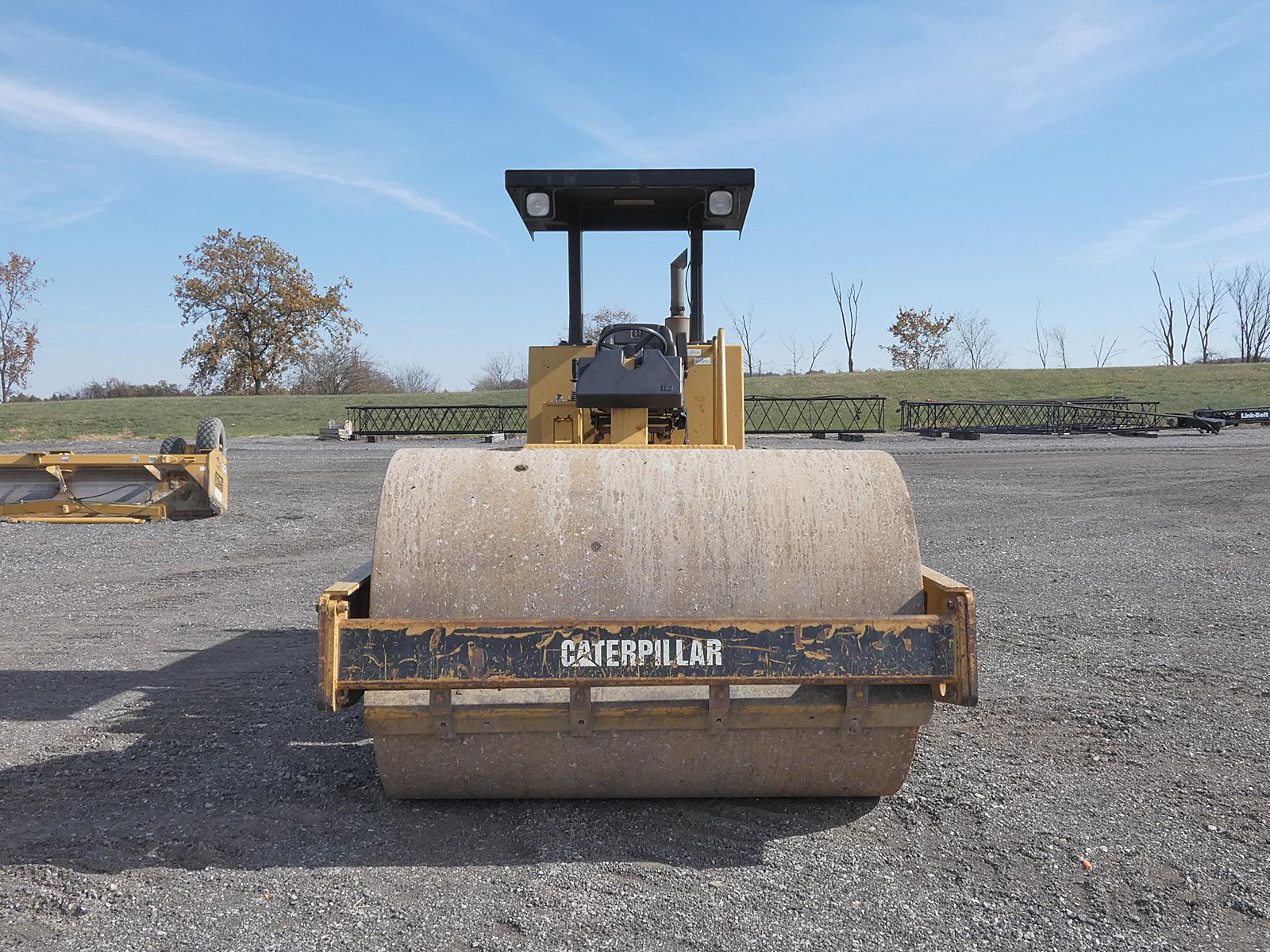 1999 Caterpillar CP563C Smooth Compactor, SN:4KN00275, ROPS,84'' Smooth Dru