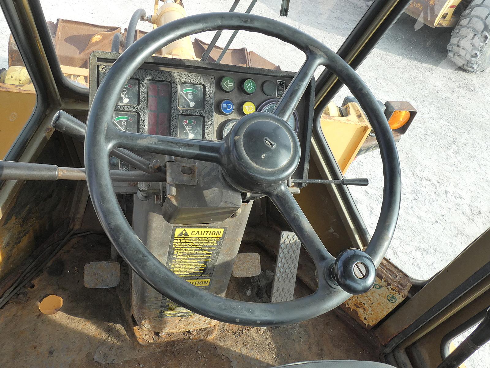 Dresser 512 Rubber Tired Loader, SN:3046, EROPS, GP Bucket, 15.5x25 Tires