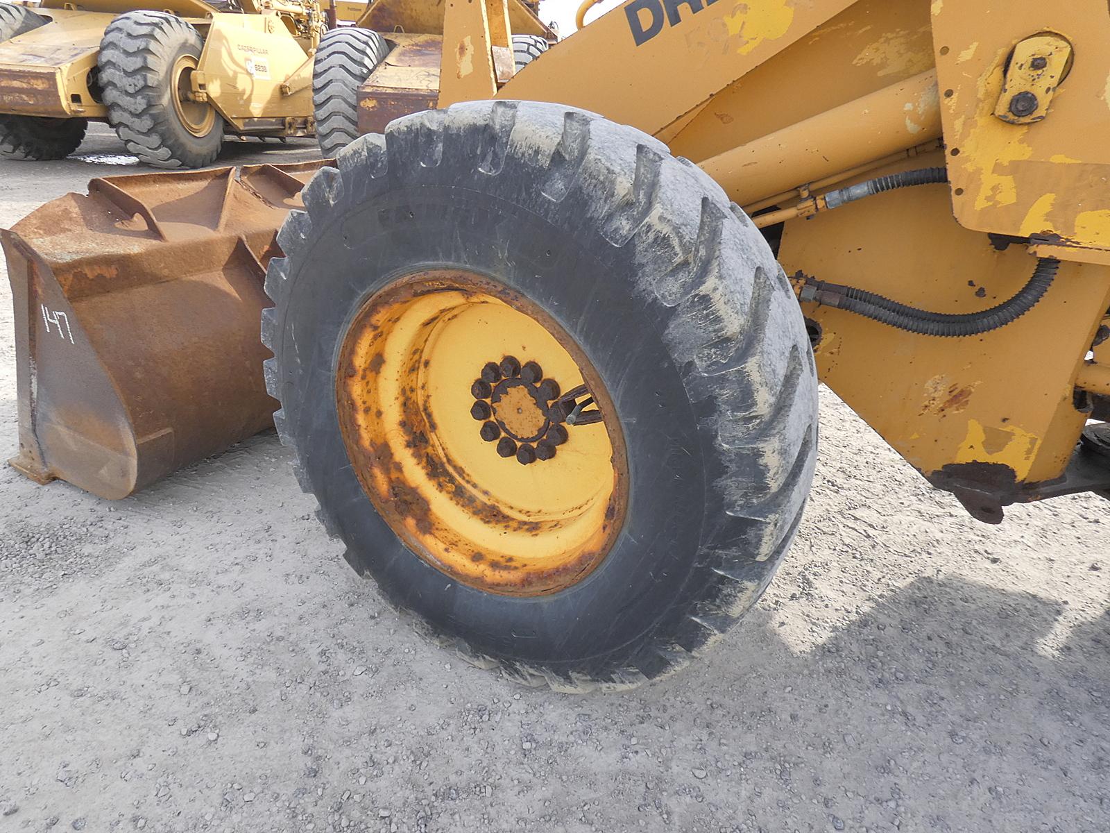 Dresser 512 Rubber Tired Loader, SN:3046, EROPS, GP Bucket, 15.5x25 Tires