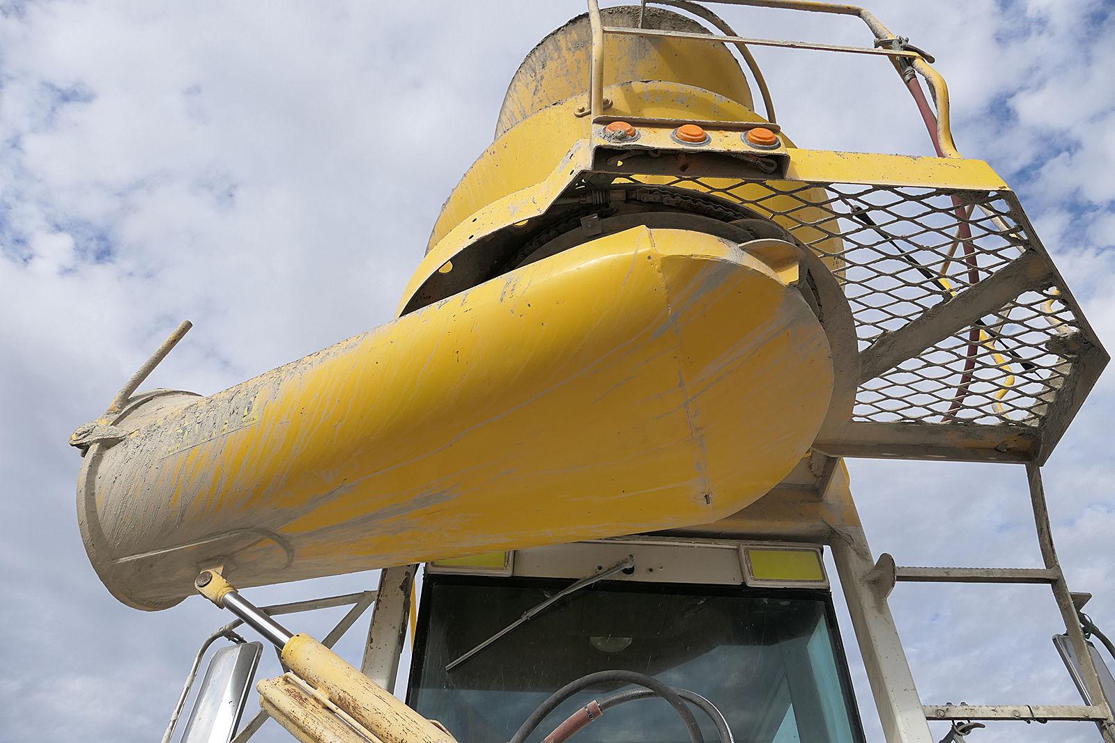 2013 Phoenix Front Discharge Concrete Mixer, SN:1Z9M8GK41DV162030, 6 Axle,