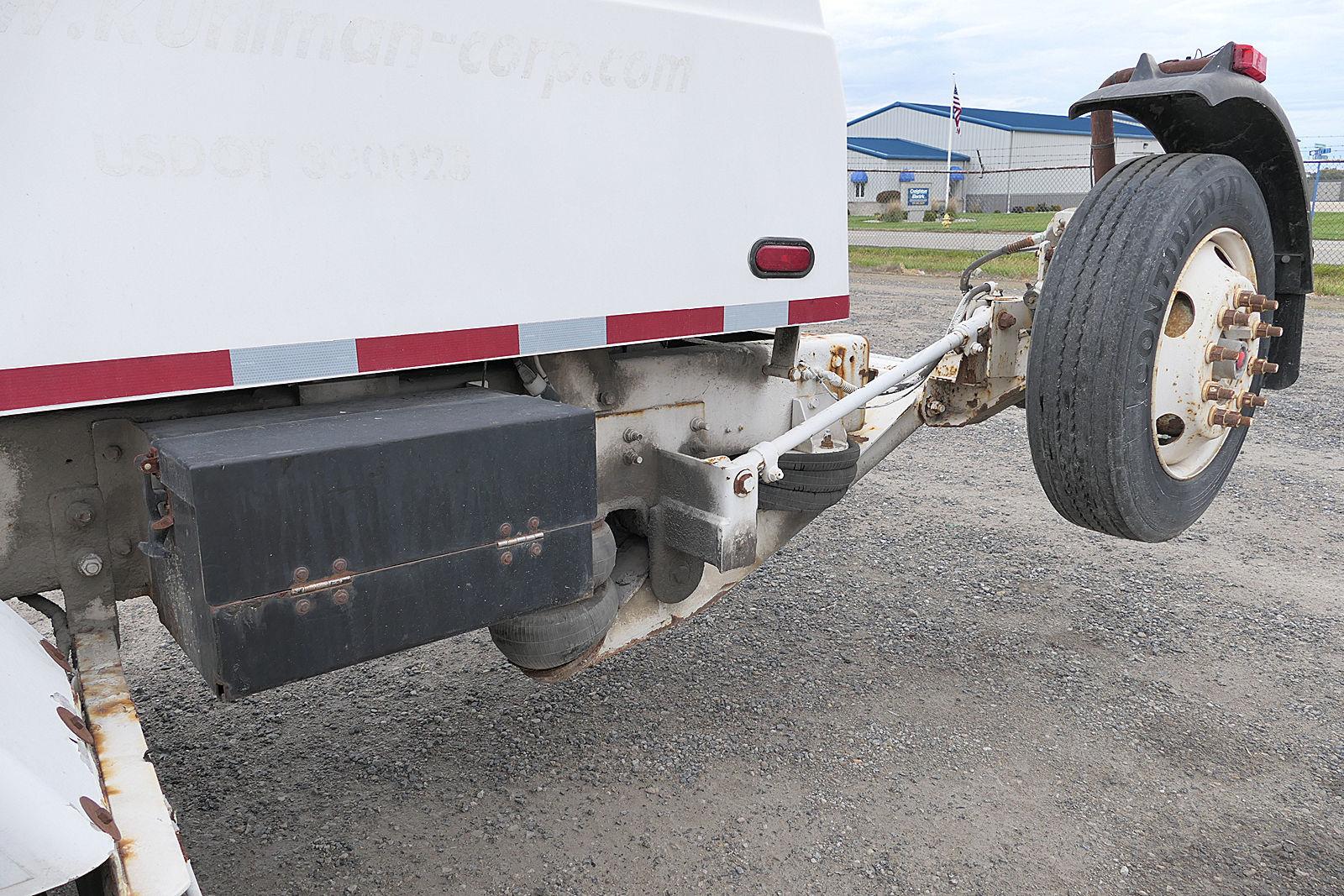 2005 Advance Front Discharge Concrete Mixer, SN:5DG8AC7T450010764, 7 Axle,