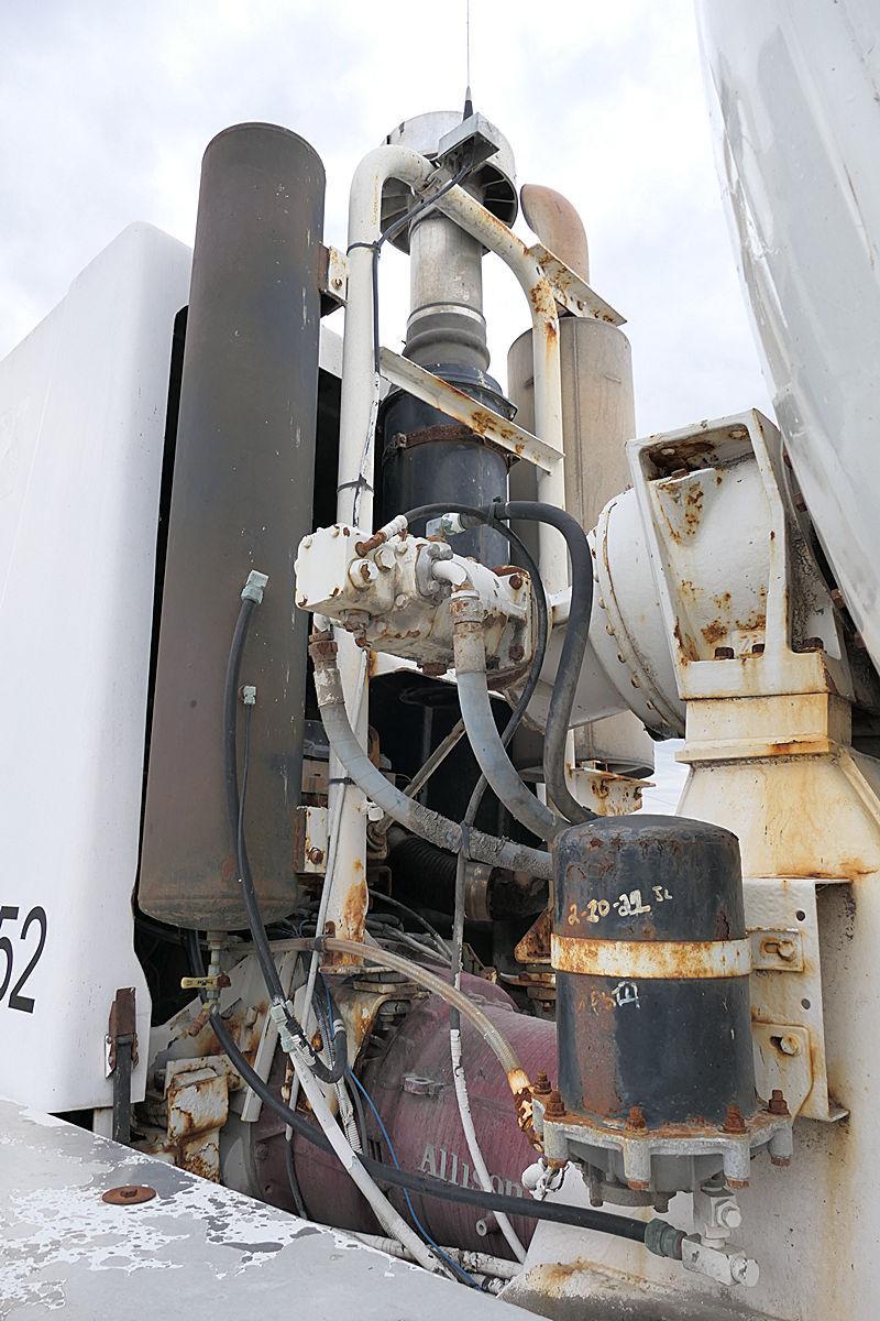 2005 Advance Front Discharge Concrete Mixer, SN:5DG8AC7T450010764, 7 Axle,