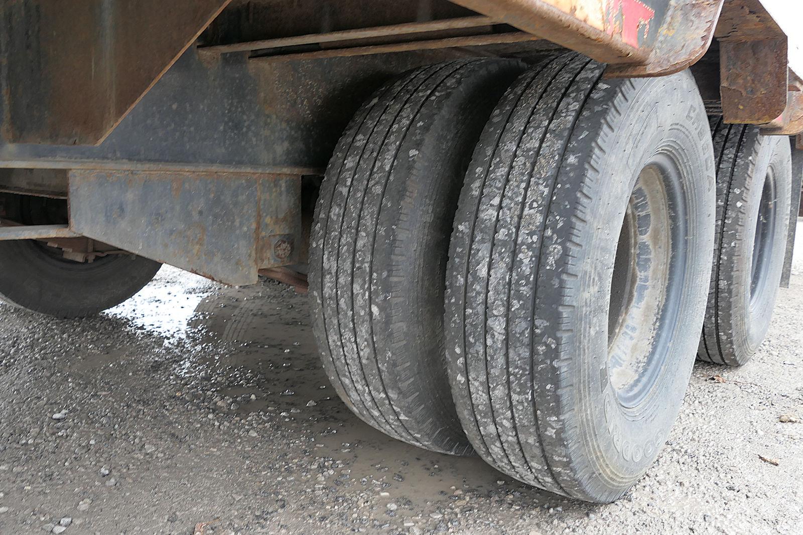 2020 PJ Gooseneck Flat Trailer, SN:4B5LD2822L3046590, 96''x22' Deck, 5' Bea