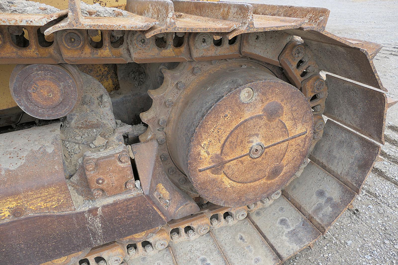 2000 John Deere 850C Dozer, SN:889196, EROPS, 6 Way Blade, 12,776 hrs.