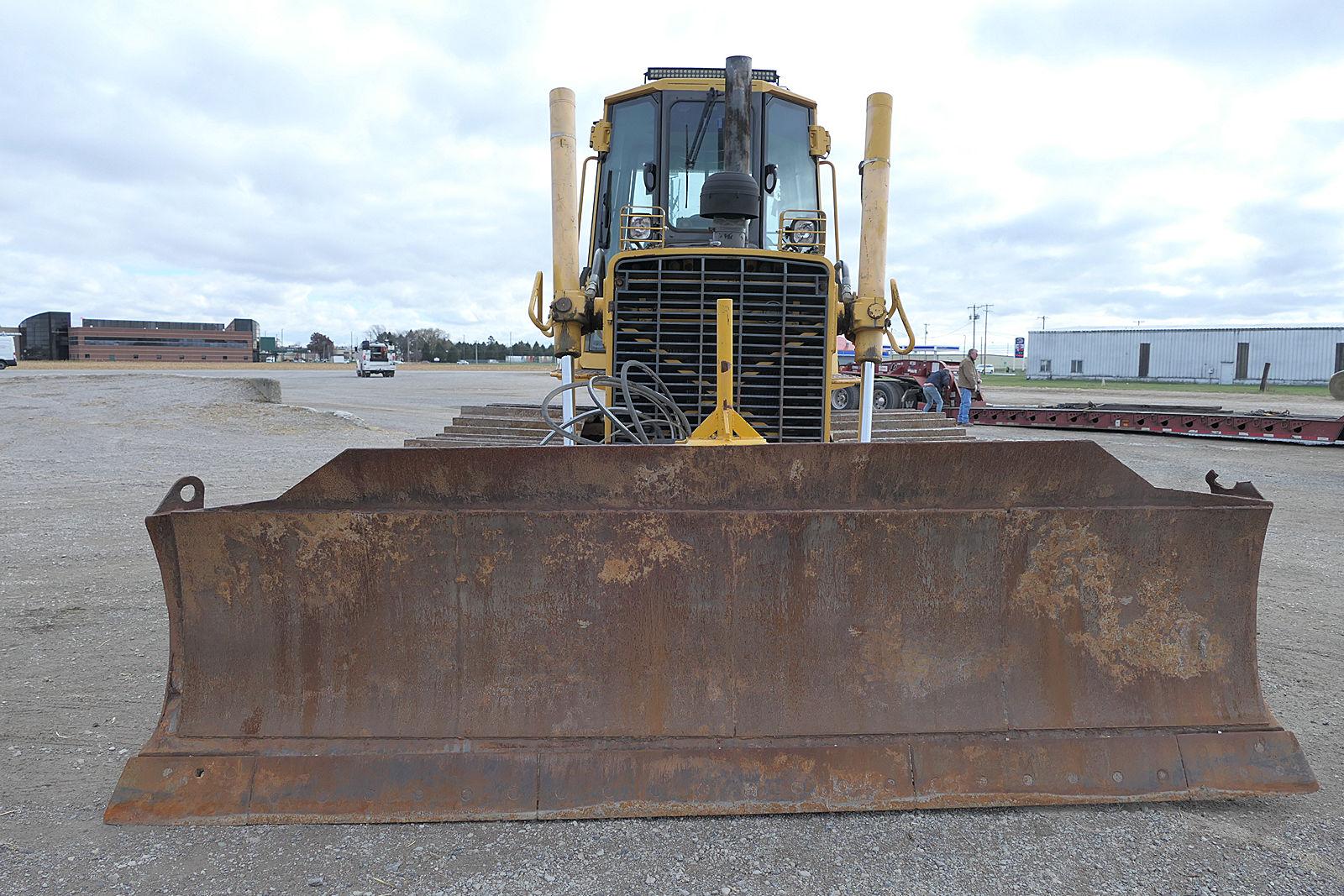 2000 John Deere 850C Dozer, SN:889196, EROPS, 6 Way Blade, 12,776 hrs.