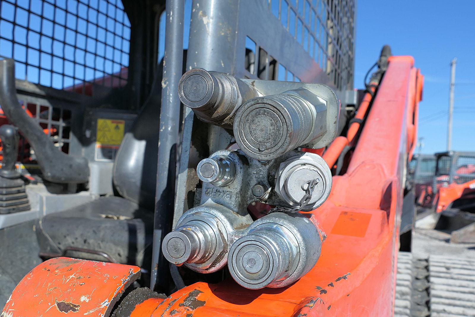 2014 Kubota SVL90 Skidloader, SN:14449, ROPS, Hyd. QT Bucket & Forks, Aux H