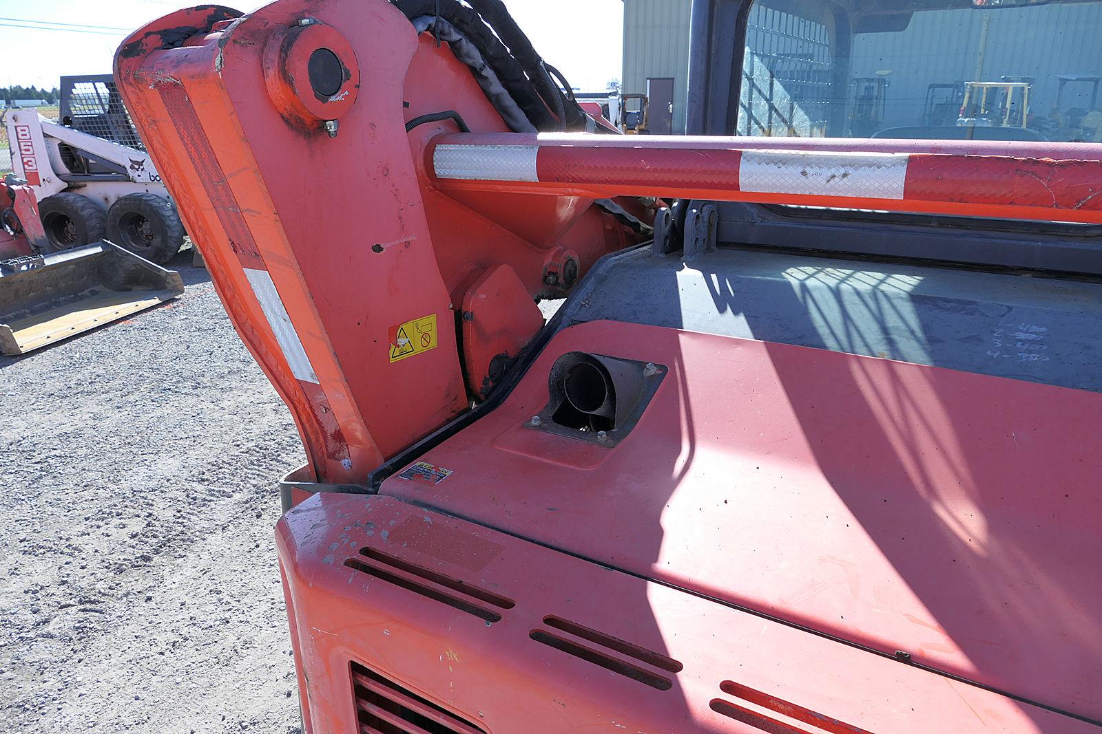 2014 Kubota SVL90 Skidloader, SN:14449, ROPS, Hyd. QT Bucket & Forks, Aux H