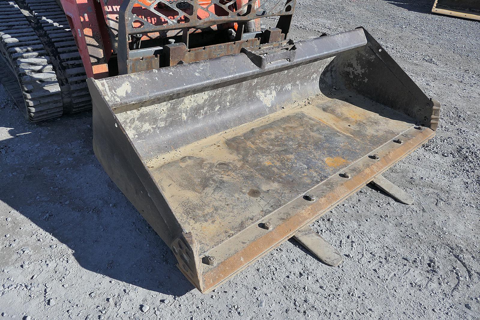 2014 Kubota SVL90 Skidloader, SN:14449, ROPS, Hyd. QT Bucket & Forks, Aux H