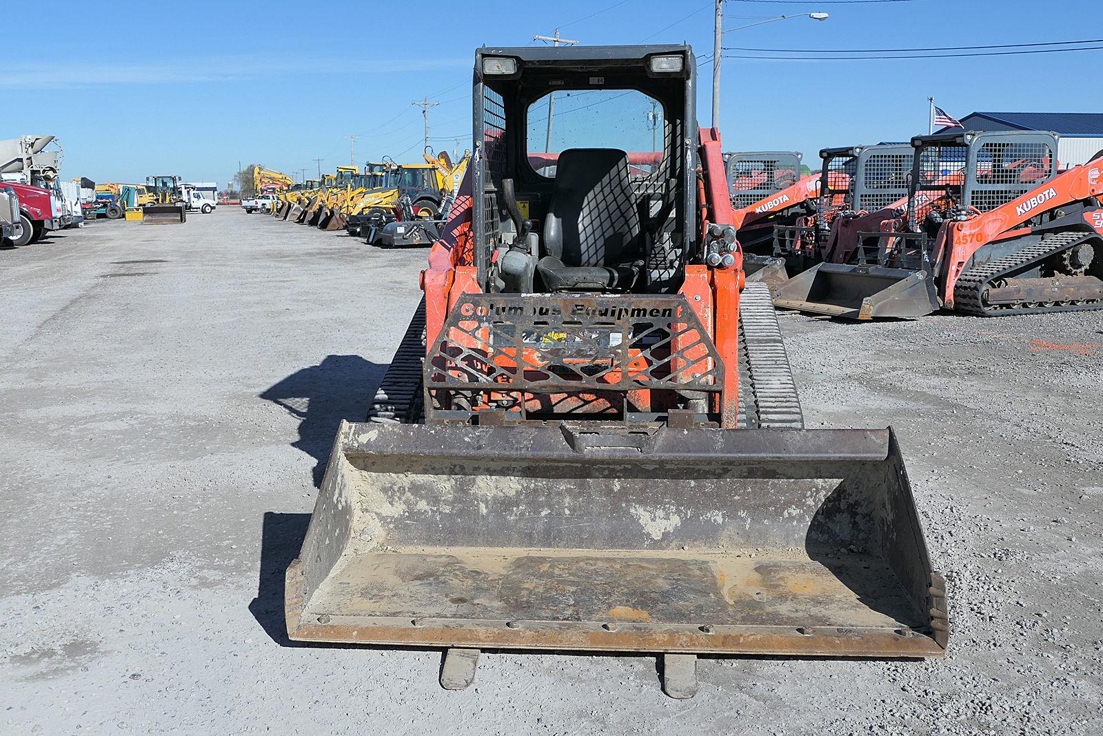 2014 Kubota SVL90 Skidloader, SN:14449, ROPS, Hyd. QT Bucket & Forks, Aux H
