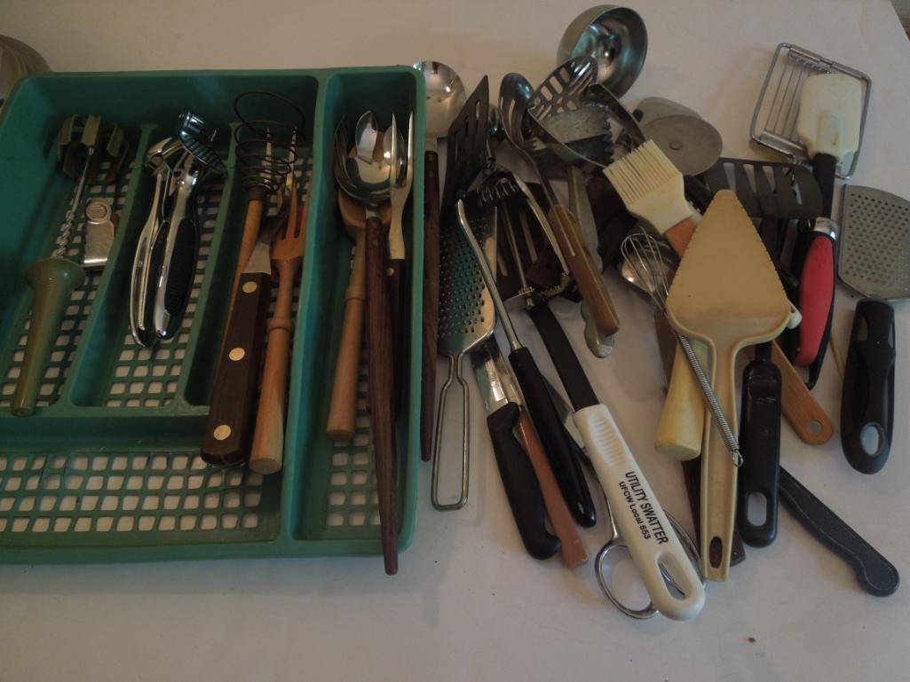 Kitchen Utensils with green organizing tray