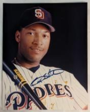 HOFer GARY SHEFFIELD SIGNED 8X10 IN PLAQUES (SPOTTING ON THE PHOTO)