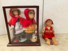 Minerva Doll, Dolls In Case