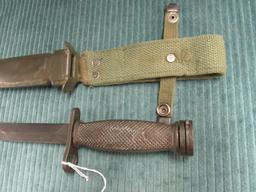 Military bayonet and sheath, bayonet is marked K-M4 6 3/4" blade and