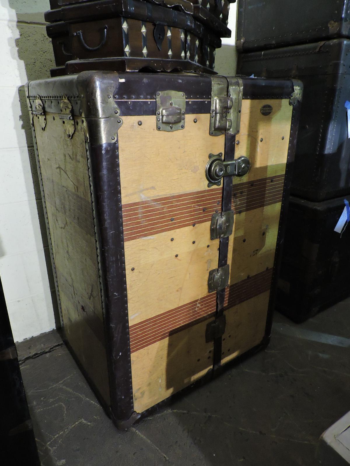Large VINTAGE STEAMER TRUNK -- Approx 41" Tall X 28" X 23"