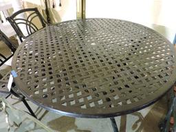 Metal Weave-Pattern Outdoor Table with 2 Matching Chairs