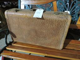 Pair of Vintage Suitcases - see photos