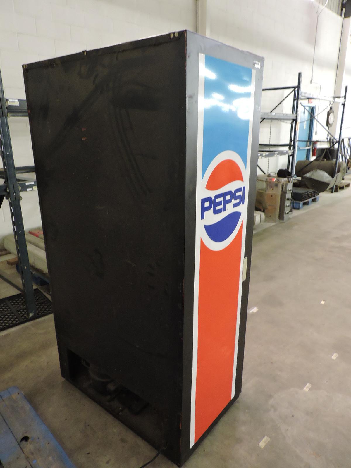 PEPSI Branded Retail Soda Machine - Appears Fully Functional