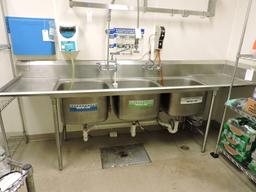 EAGLE 3-BAY SINK UNIT - Stainless Steel - 2 Faucets & Dish Sprayer
