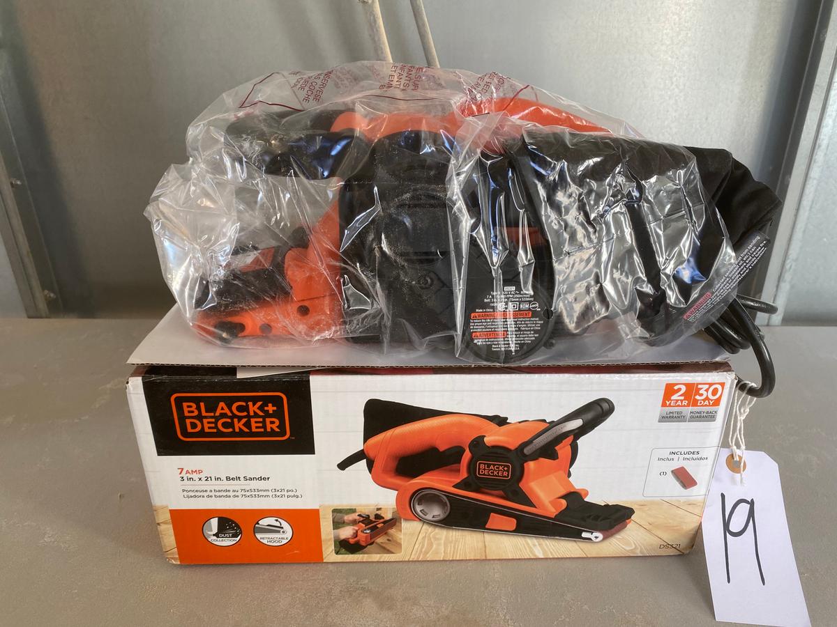 Black + Decker Belt Sander