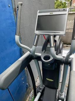 VARIO Excite 700 Elliptical with Touch Screen