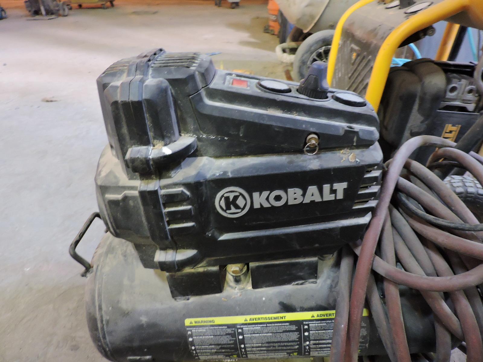 KOBALT 8 Gallon / 150 PSI Portable Air Compressor with Hose