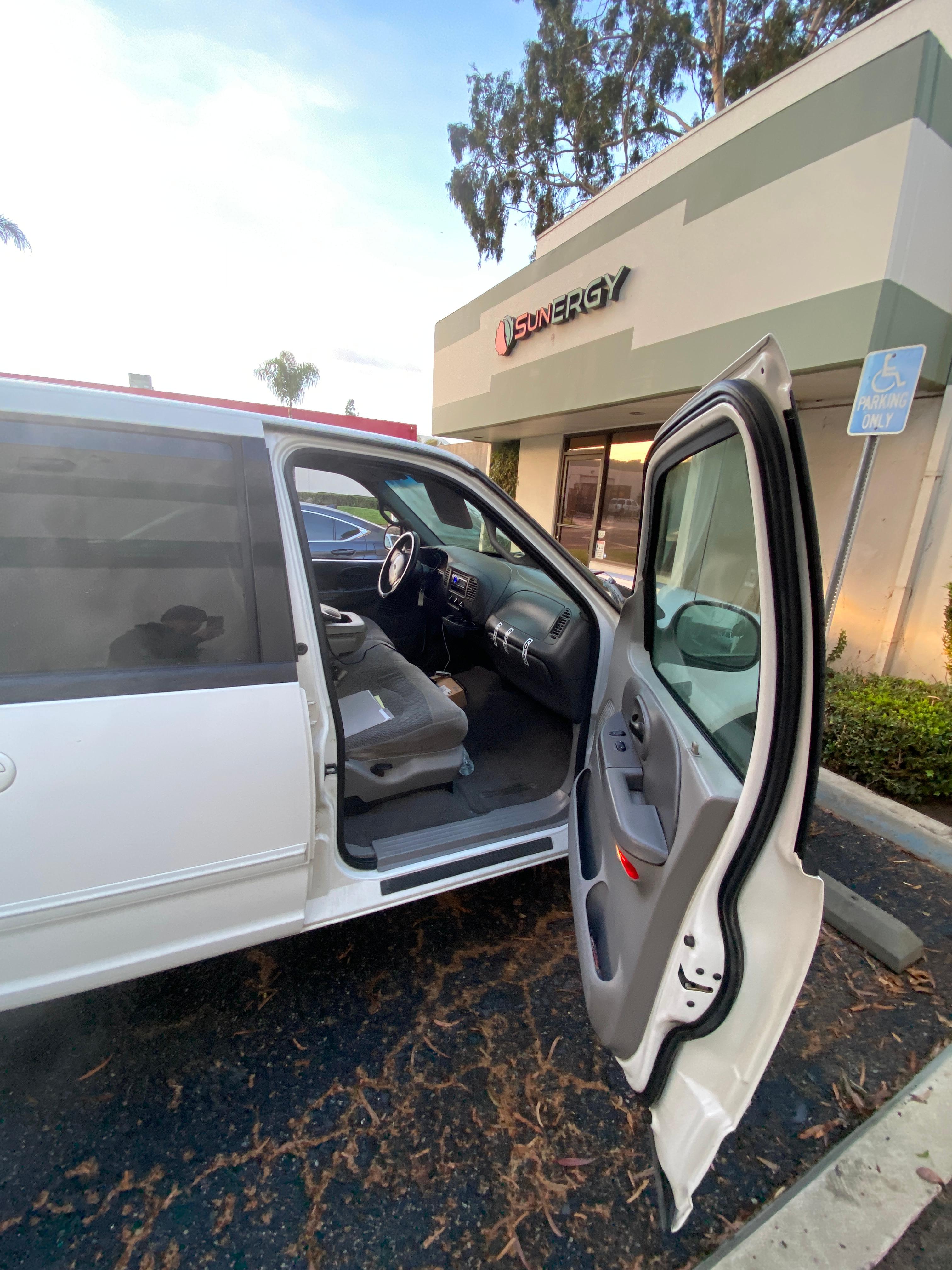 2001 Ford F-150 XLT Supercrew Pickup Truck - White Color