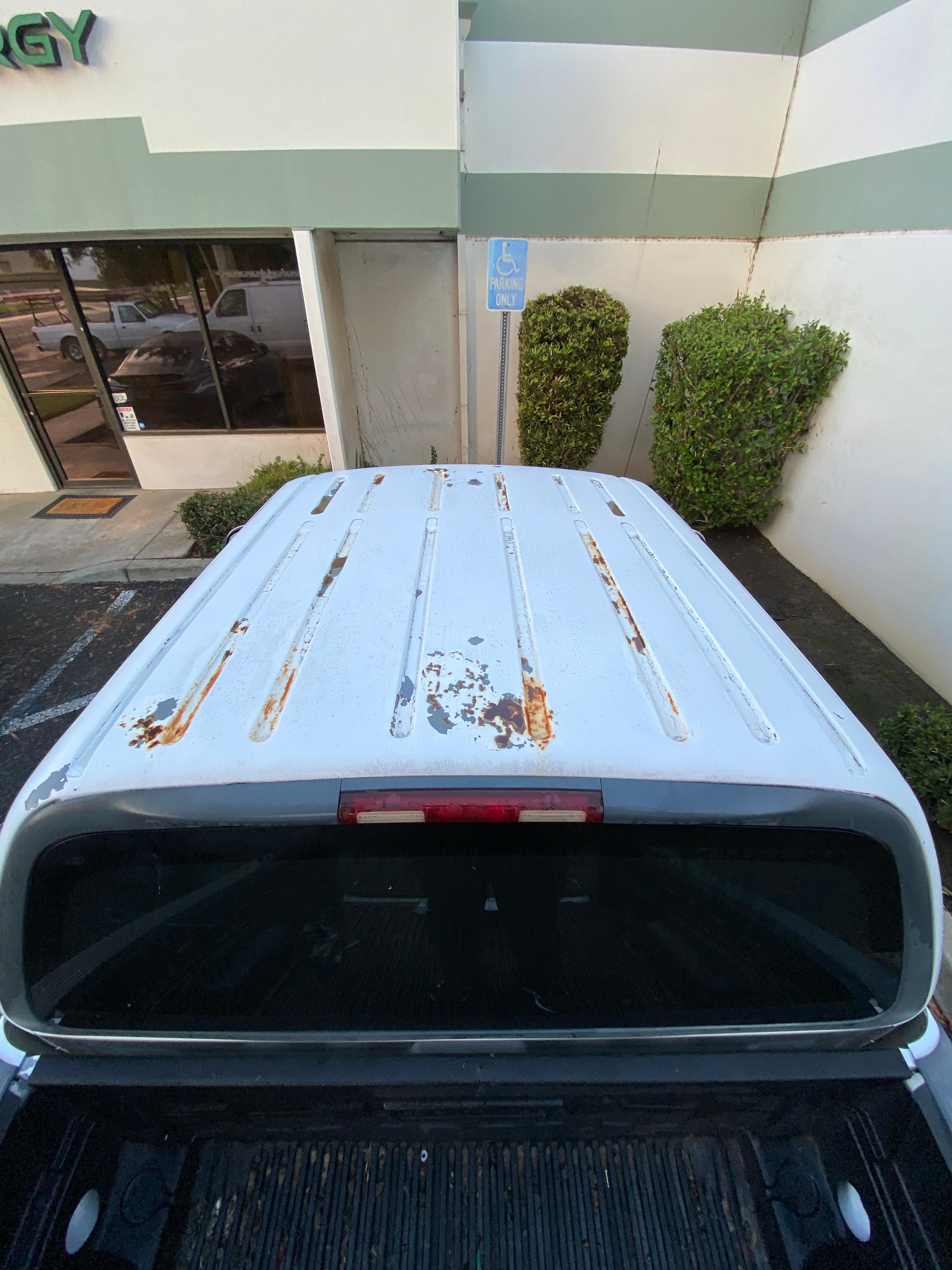 2001 Ford F-150 XLT Supercrew Pickup Truck - White Color