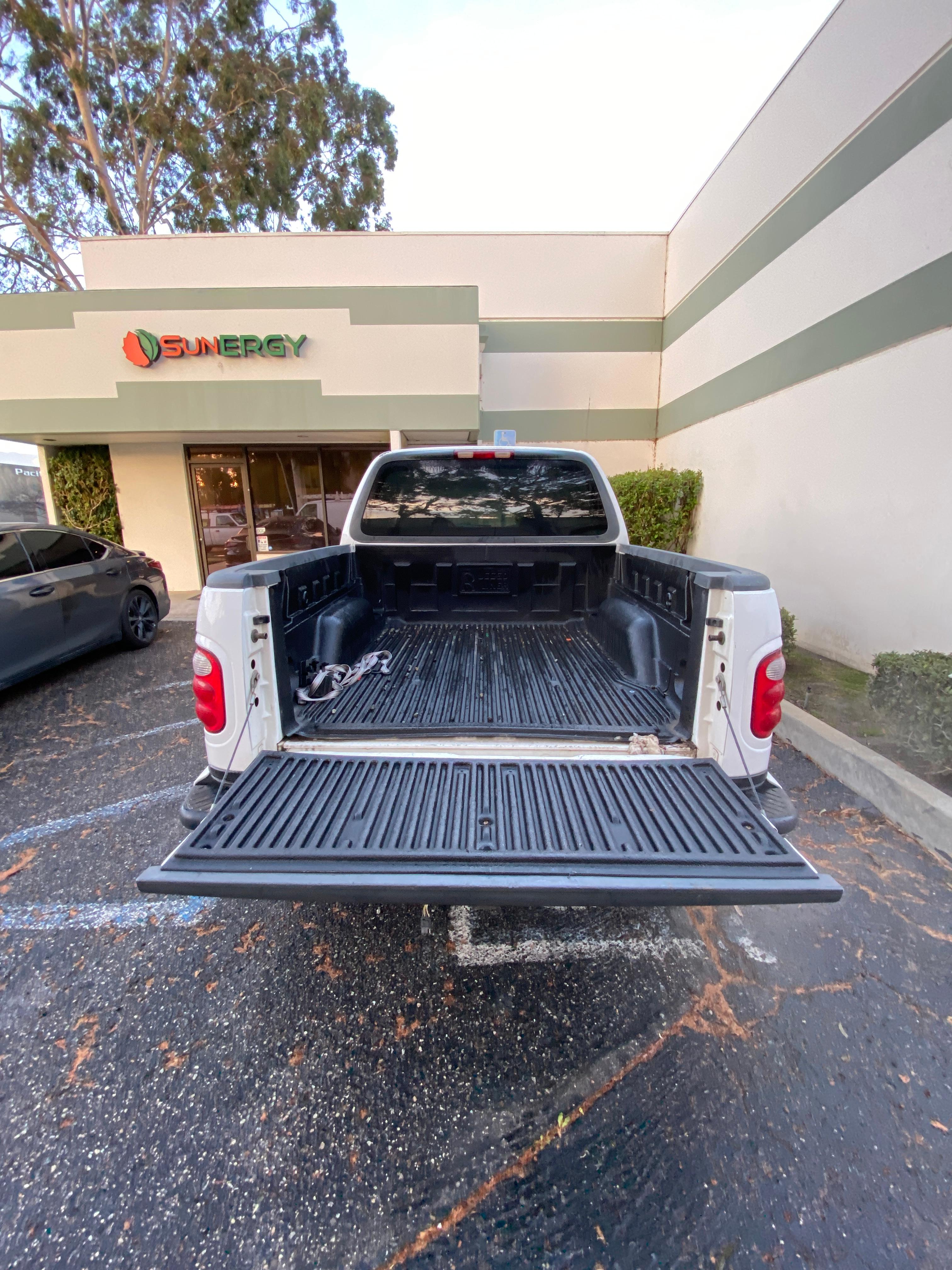 2001 Ford F-150 XLT Supercrew Pickup Truck - White Color