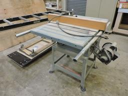 DELTA Table Saw - Model: 10 / Also called a Contractor's Saw